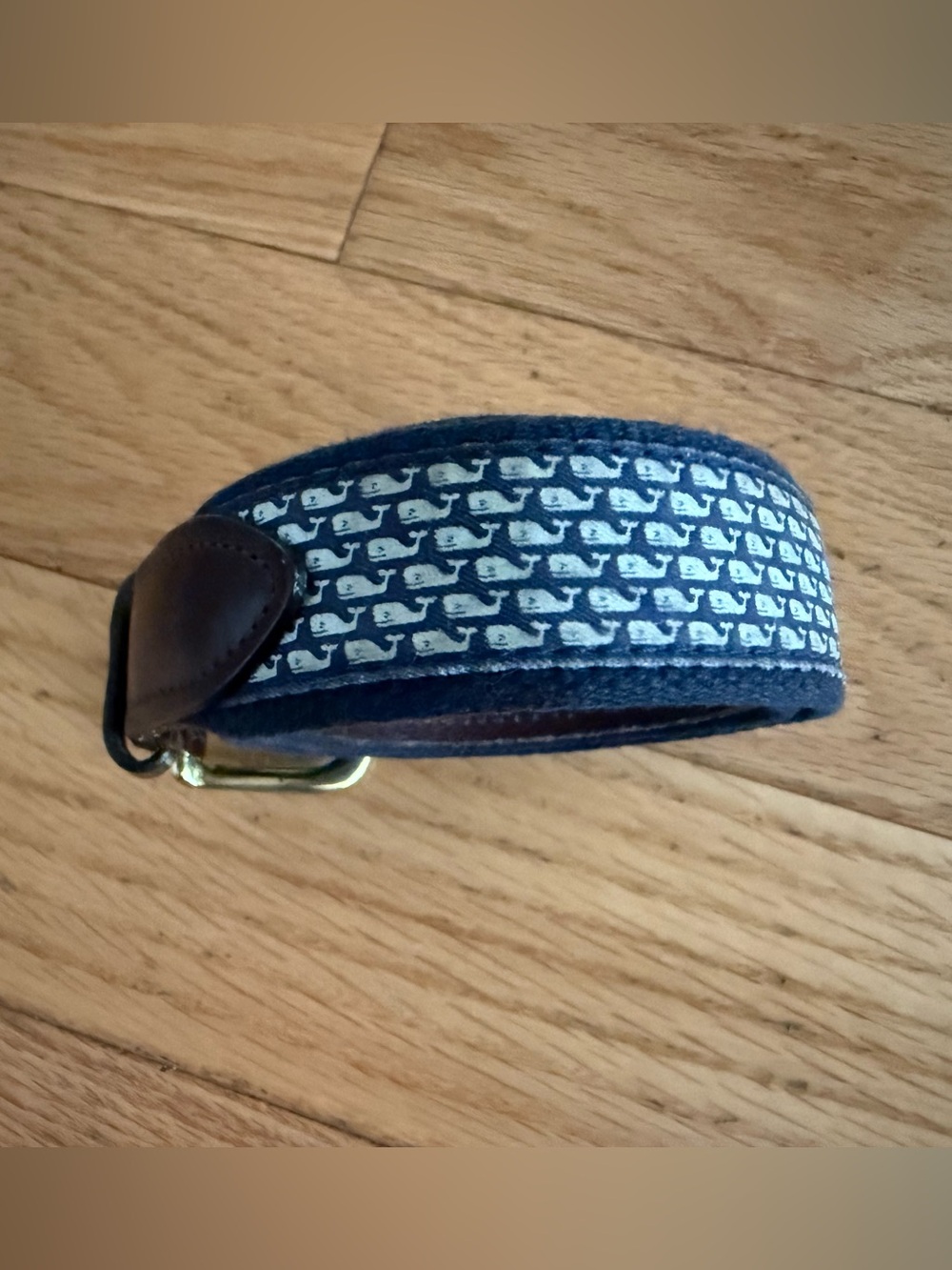 Vineyard vines classic whale pattern leather belt 28